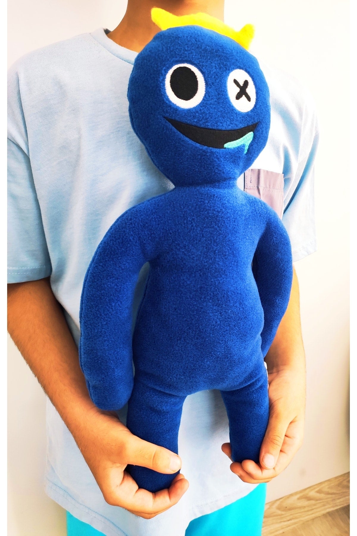 Rainbow Friends Blue Crown Monster Plush Toy (blue Color)