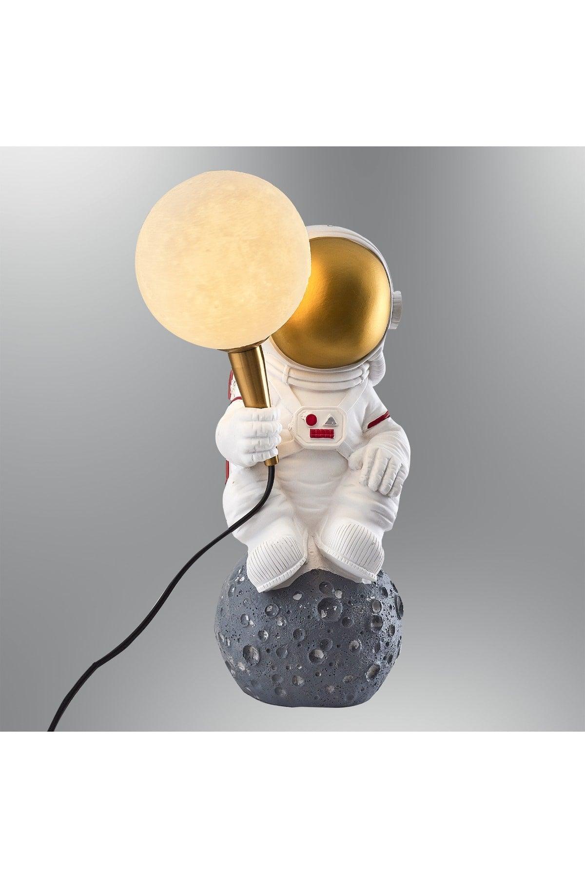 2050-1 Astronaut Table Lamp Limited Edition Product - Swordslife