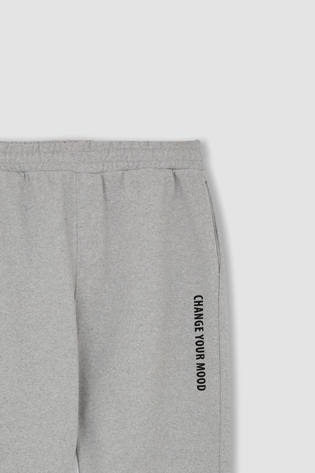 Fit Standard Fit Reversible Jogger Sweatpants