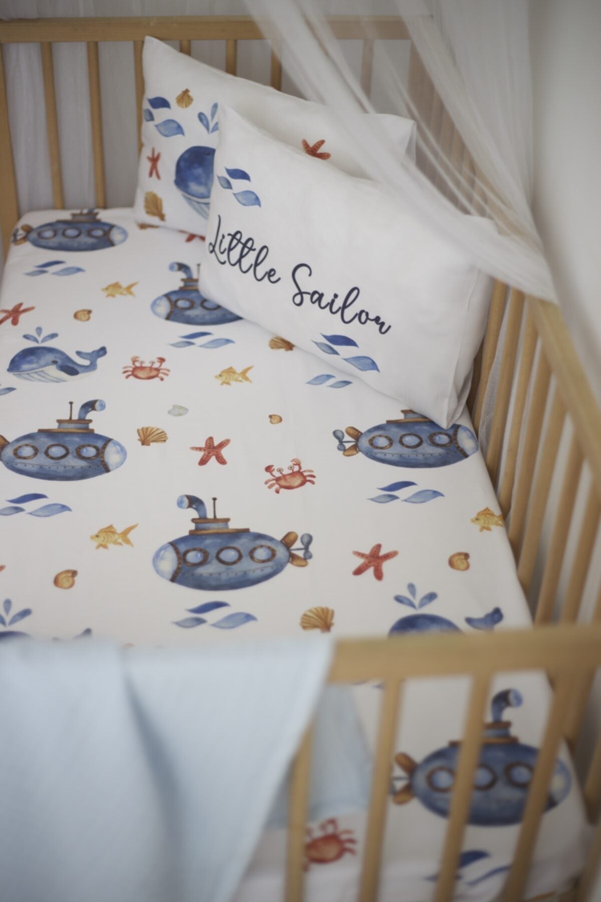 ORGANIC MUSLIN PICTURE AND COTTON SATIN BABY BEDDING - Whale AND SEA THEMED