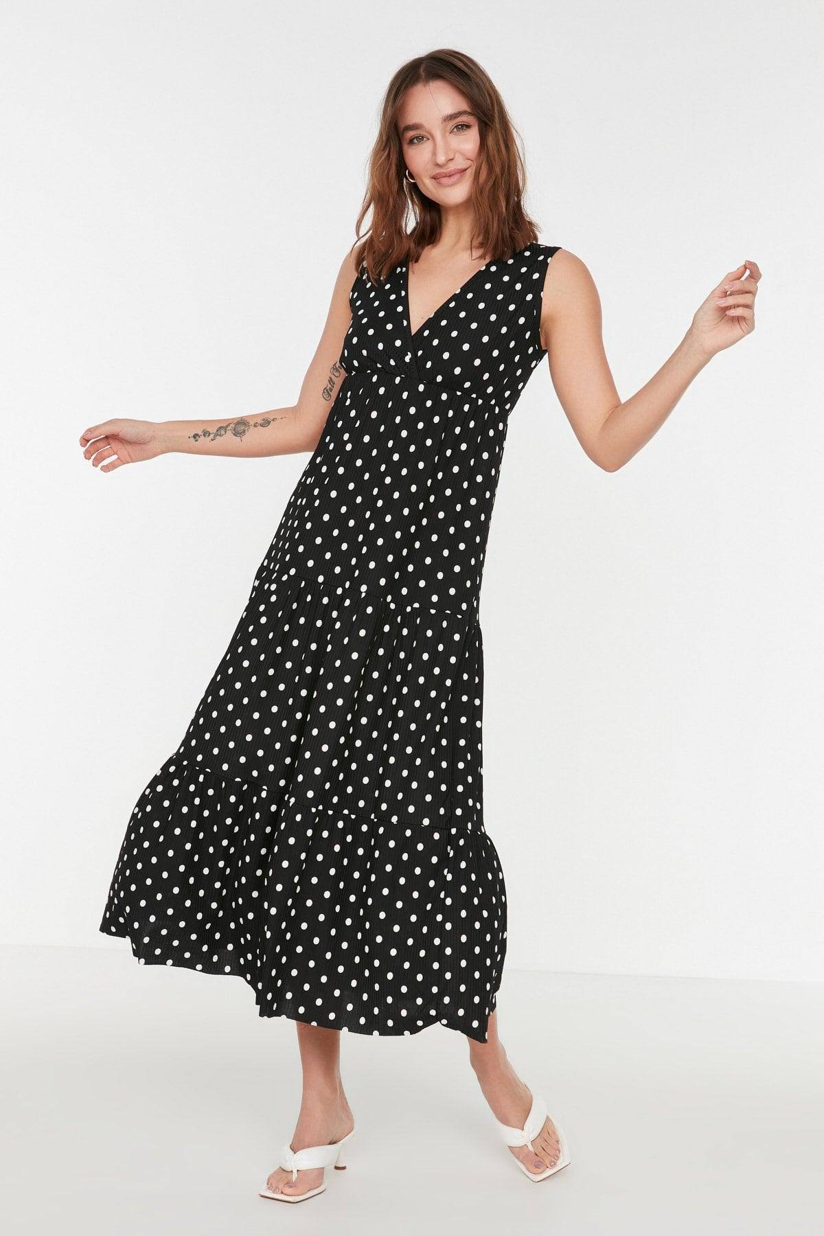 Black Floral Pattern V Neck Sleeveless A-Line Maxi Knitted Dress TWOSS22EL1588 - Swordslife