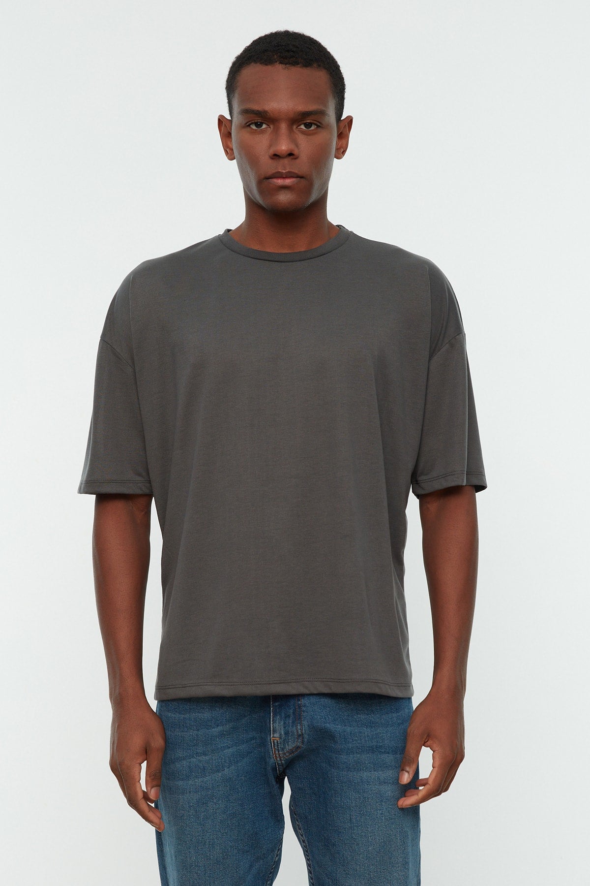 Anthracite Men'S Basic Crew Neck Oversize Short Sleeve T-Shirt Tmnss22Ts0300