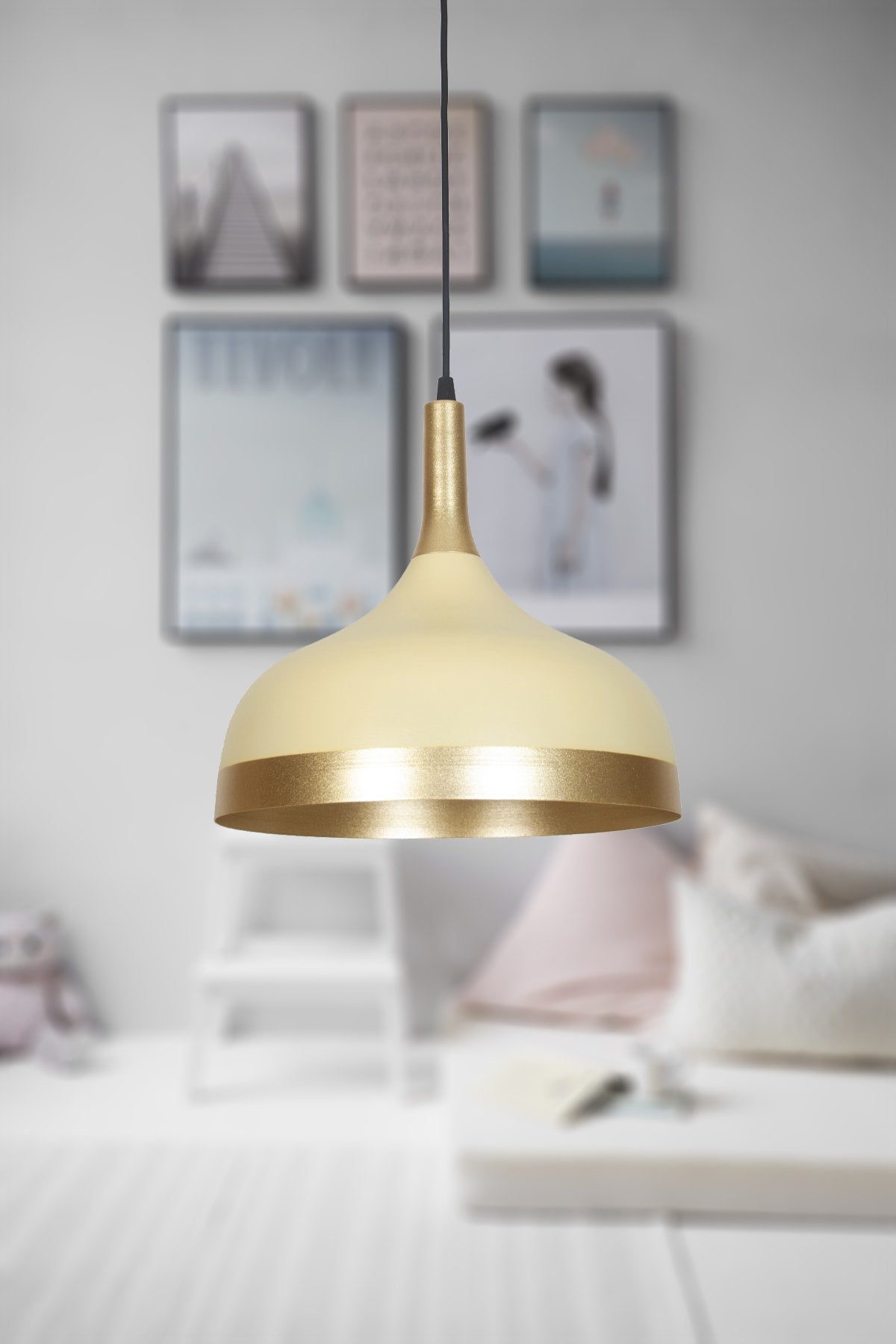 Cosmos Special Design Sports Modern Cream Color Gold Detailed Metal Cafe-Kitchen Single Pendant Lamp Chandelier