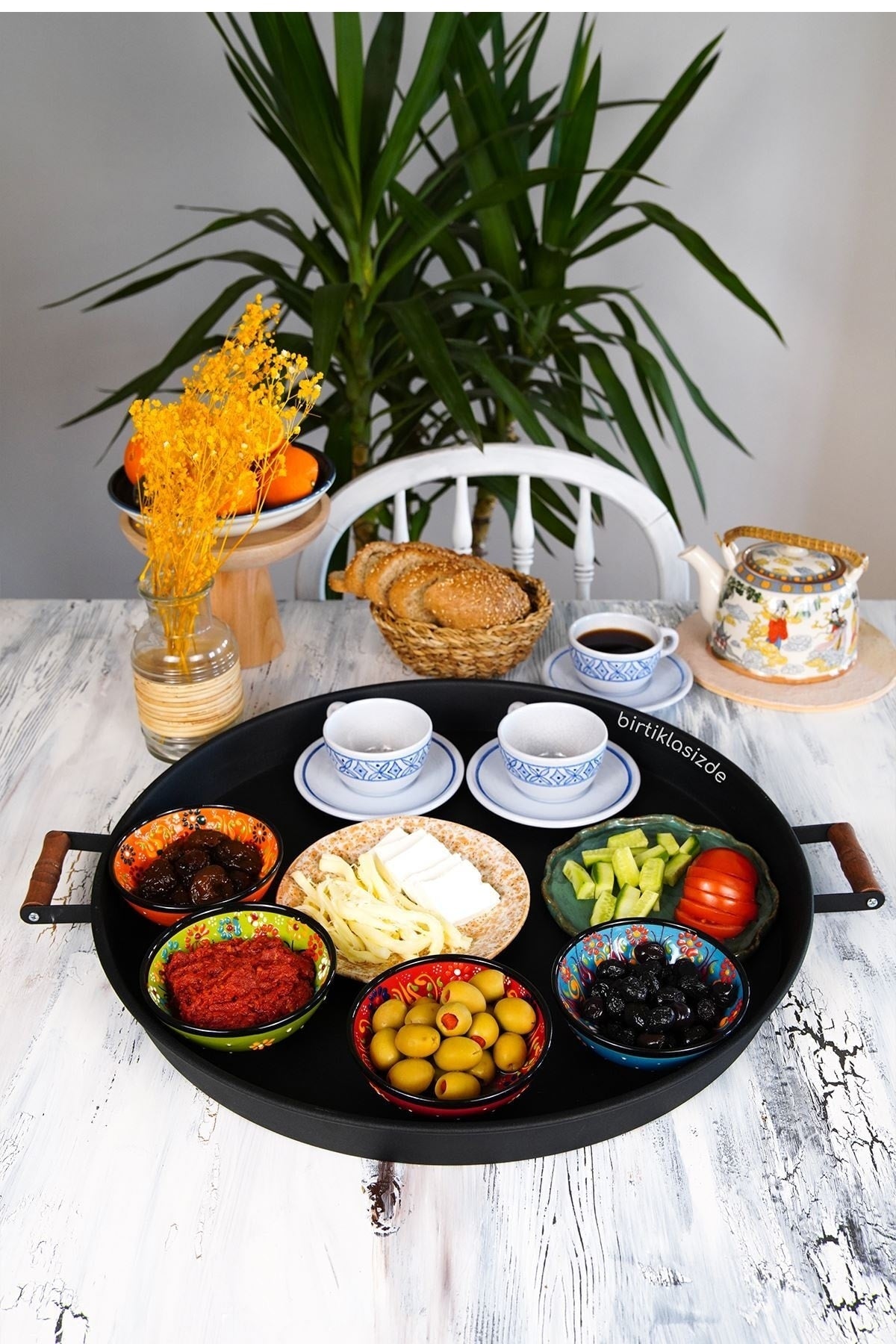 51 Cm Black 37 Cm Yellow 2 Liter Metal Round Tray Presentation Tray Tea Coffee Tray