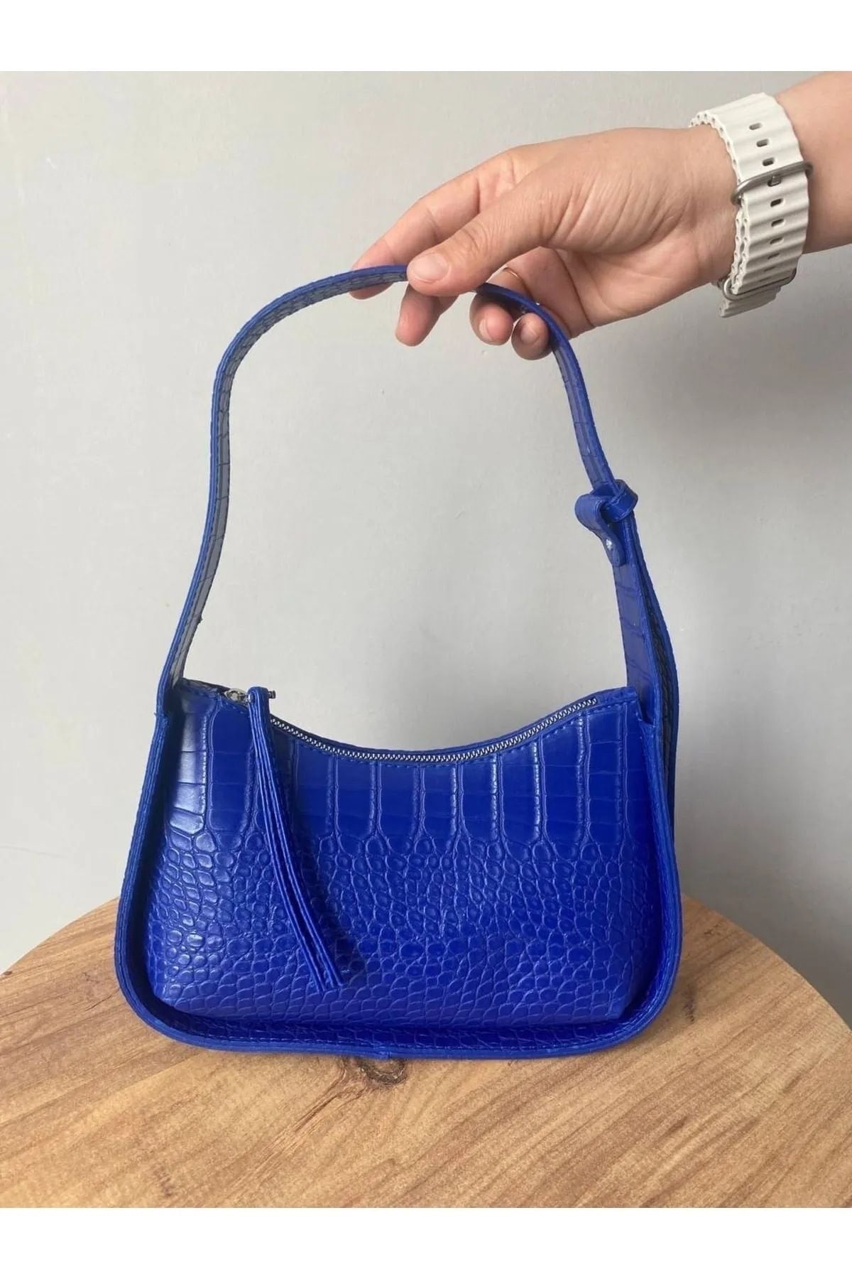 Sax Blue Women's Crocodile Patterned Baguette Bag