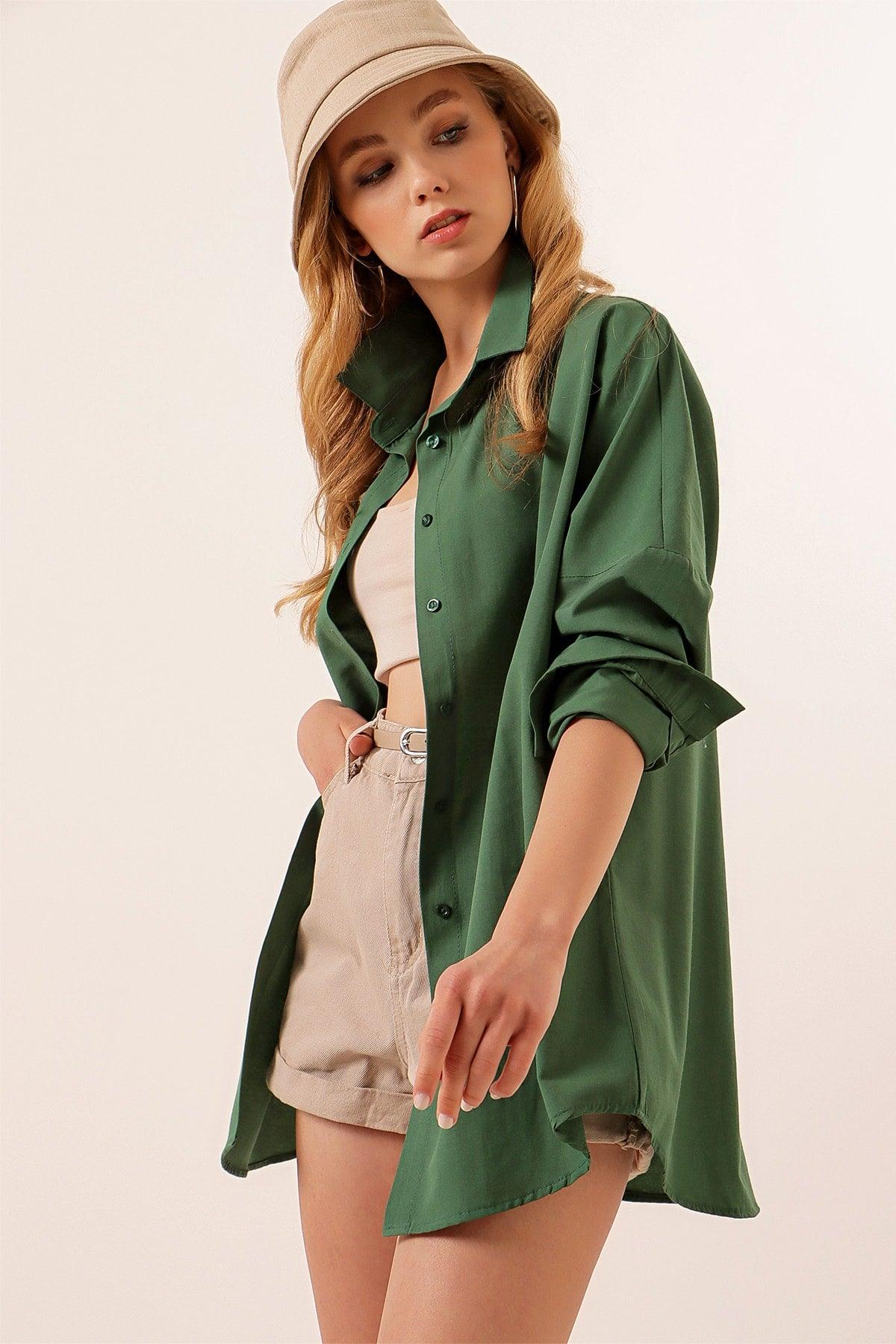 3900 Green Oversize Long Basic Shirt - Swordslife