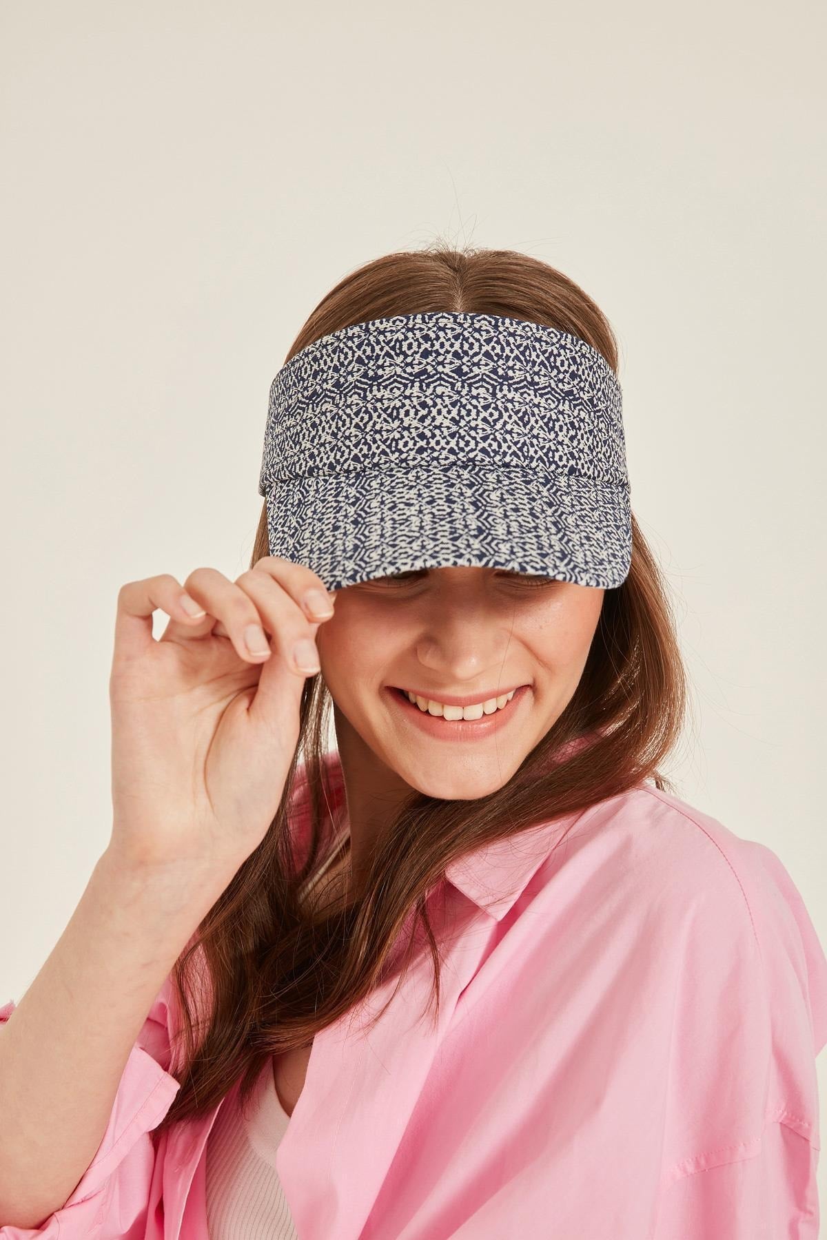 14077 Uv Protected Lace Patterned Visor Hat