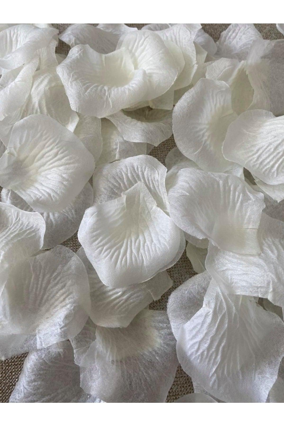 Cream Artificial Rose Petals 5x5cm 96 Pieces - Swordslife