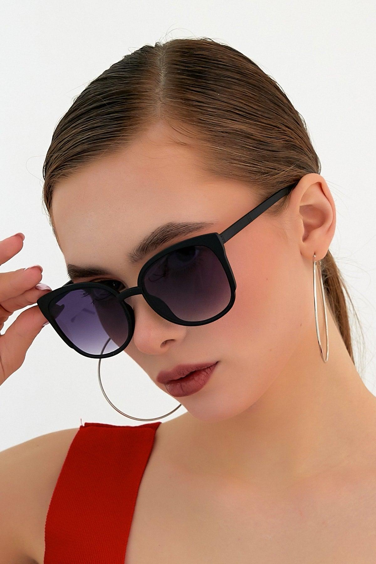 Eleta Black Sunglasses - Swordslife