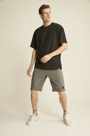 Jett Oversize Black T-Shirt