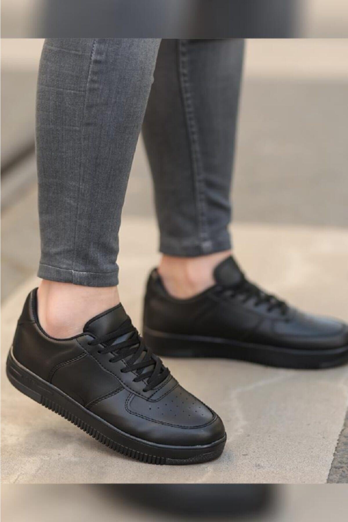 Men's Black Lace-up Sneakers