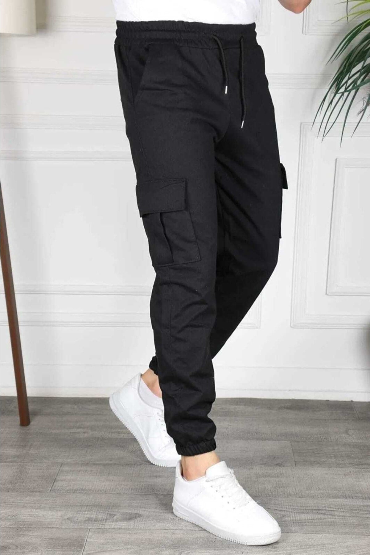 Black Color Cargo Pocket Slim Fit Jogger Bottom Tracksuit Bfplus1