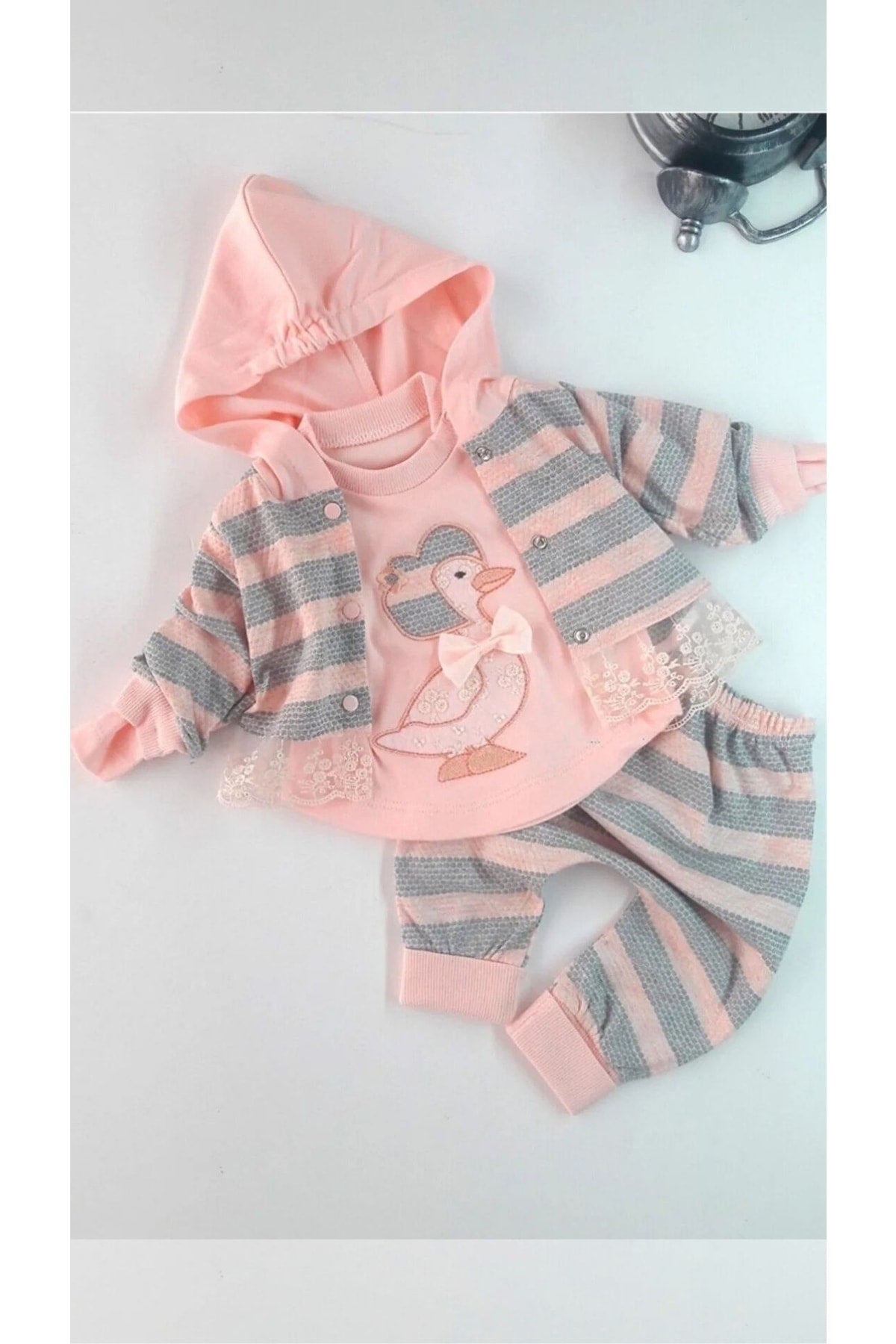 5 Piece Maternity Set (Baby Care Backpack, Hospital Exit, Chickpea Blanket, 10 Wipes And 3 Socks)