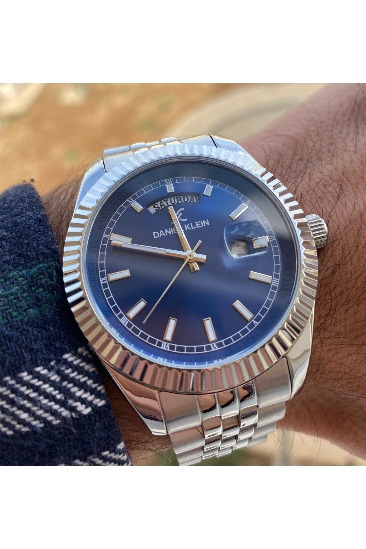 New Season Men'S Wristwatch + Bracelet Gifted