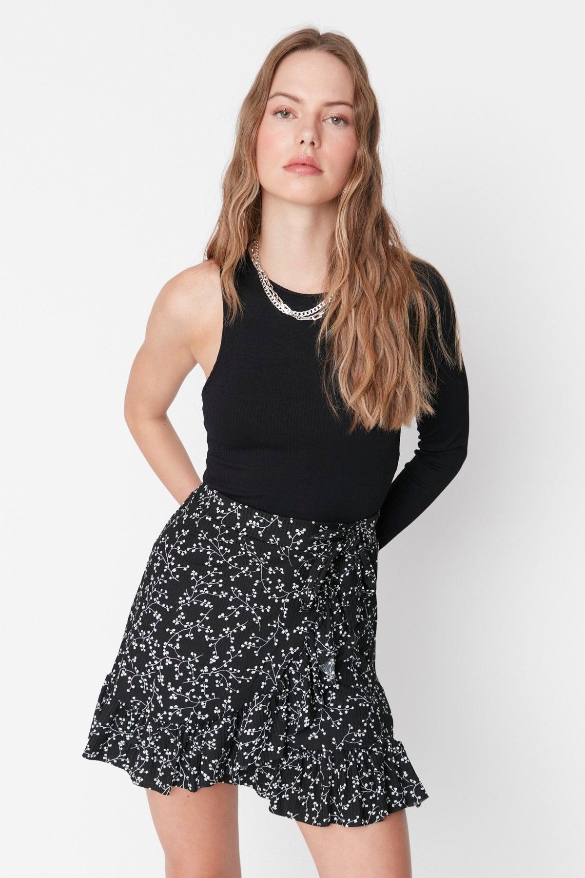 Black Printed Ruffle High Waist Mini Stretch Knitted Skirt TWOSS21ET0010 - Swordslife