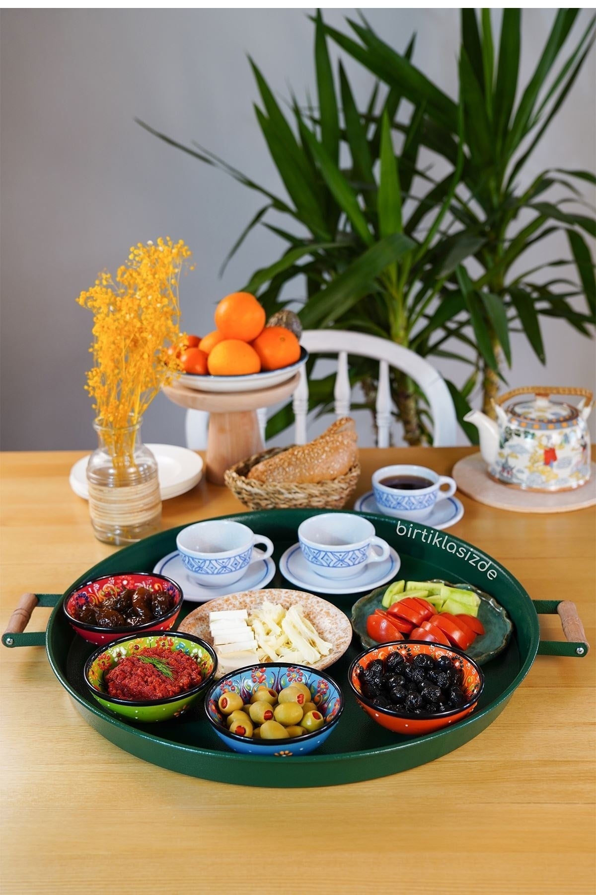 2 Pcs 51 Cm And 37 Cm Metal Round Green Tray With Wooden Handles Presentation Tray, Breakfast Tray