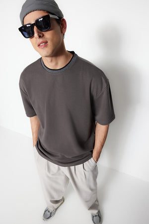 Limited Edition Anthracite Men'S Relaxed/Comfortable Cut Knitwear Banded Short Sleeve Textured Pique T-Shirt