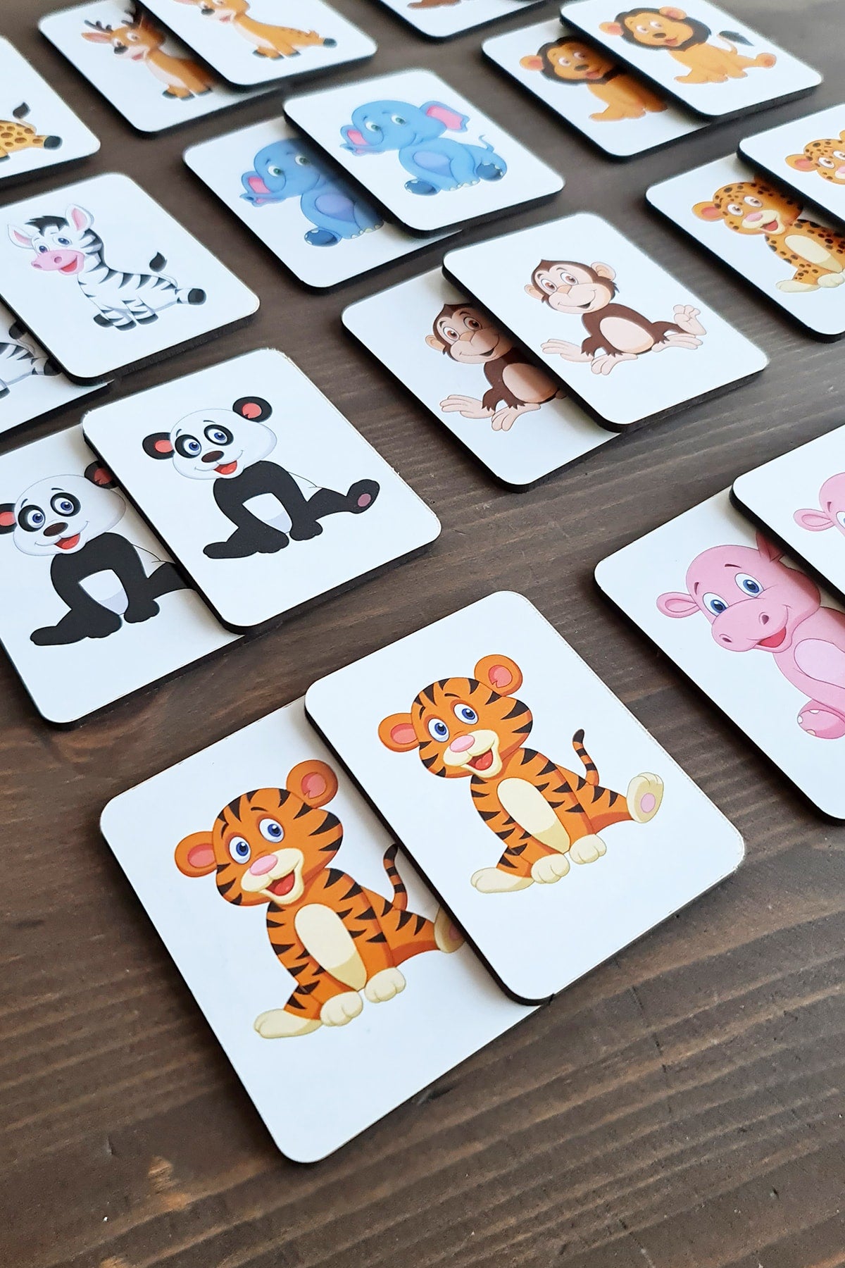 Wooden Intelligence Cards Matching Game Wooden Puzzle Toy (cute Animals)