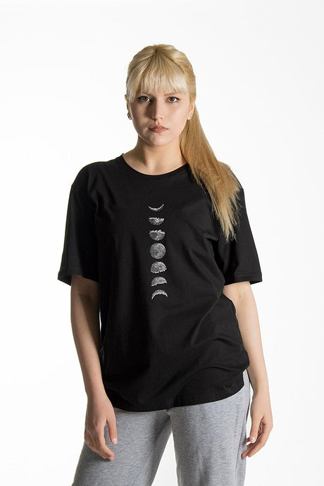 Women's Black Moon Phases Printed Crew Neck Oversize Cotton T-shirt - Swordslife