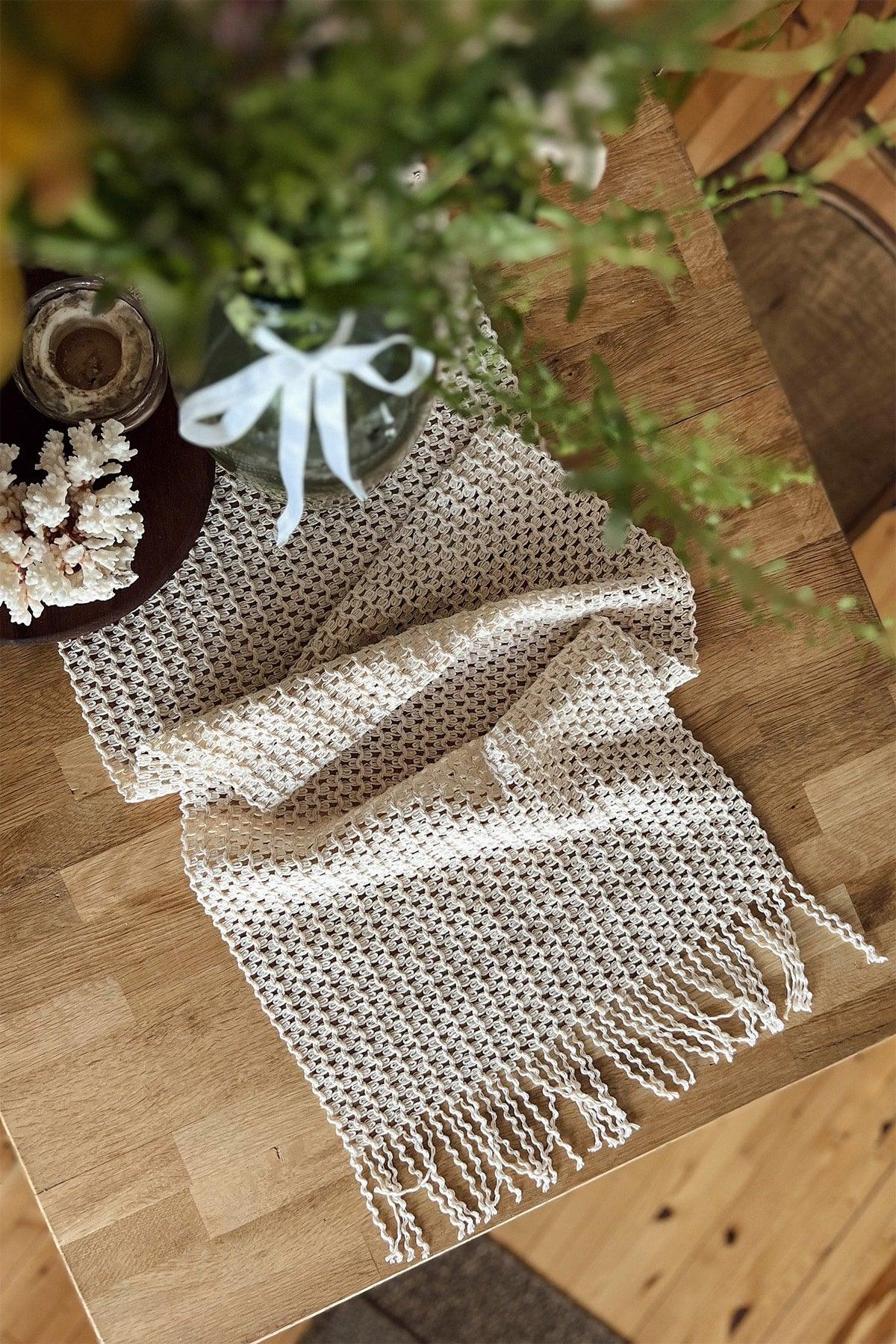 Runner Table Cloth Cream Lace Knitted Fringed 37x150 Cm - Swordslife