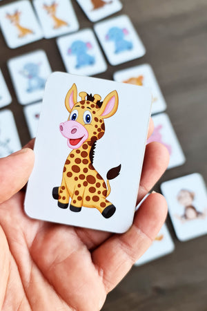 Wooden Intelligence Cards Matching Game Wooden Puzzle Toy (Cute Animals)