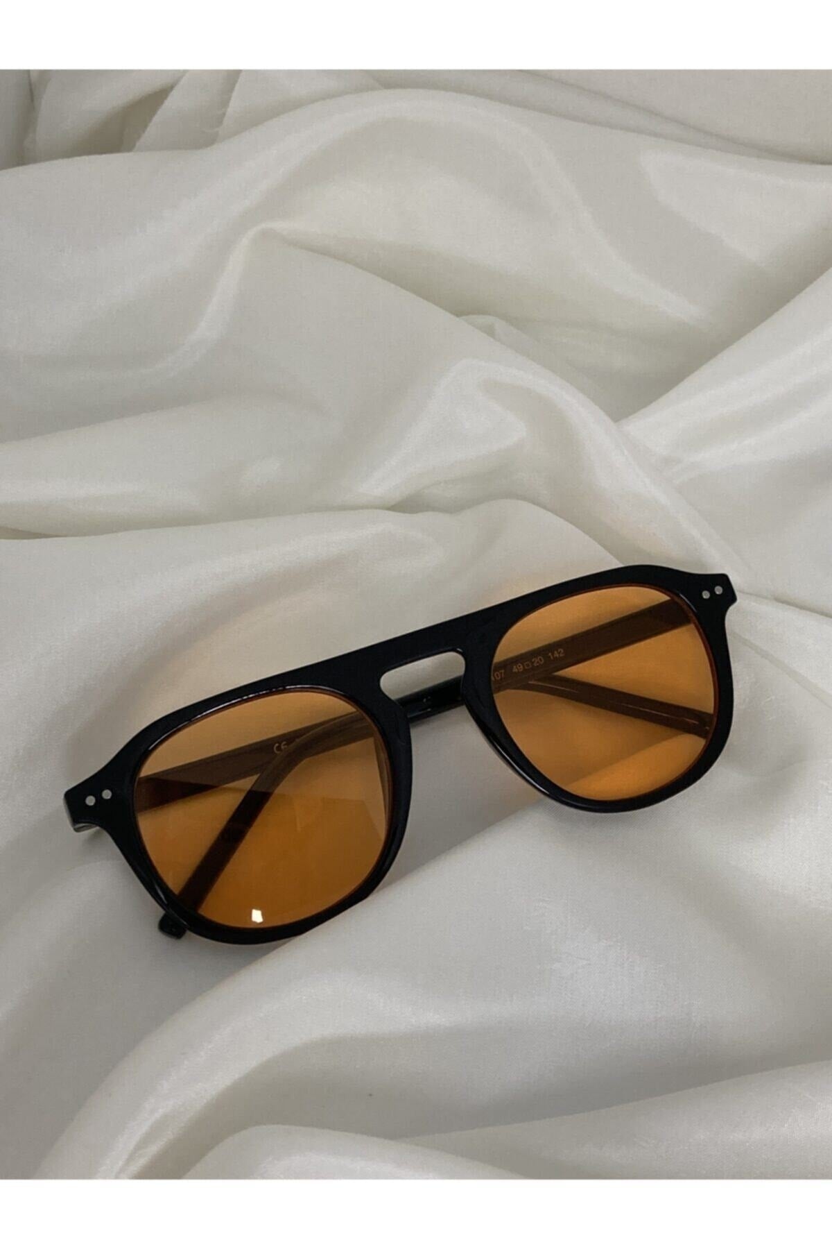 Unisex Vintage Style Sunglasses