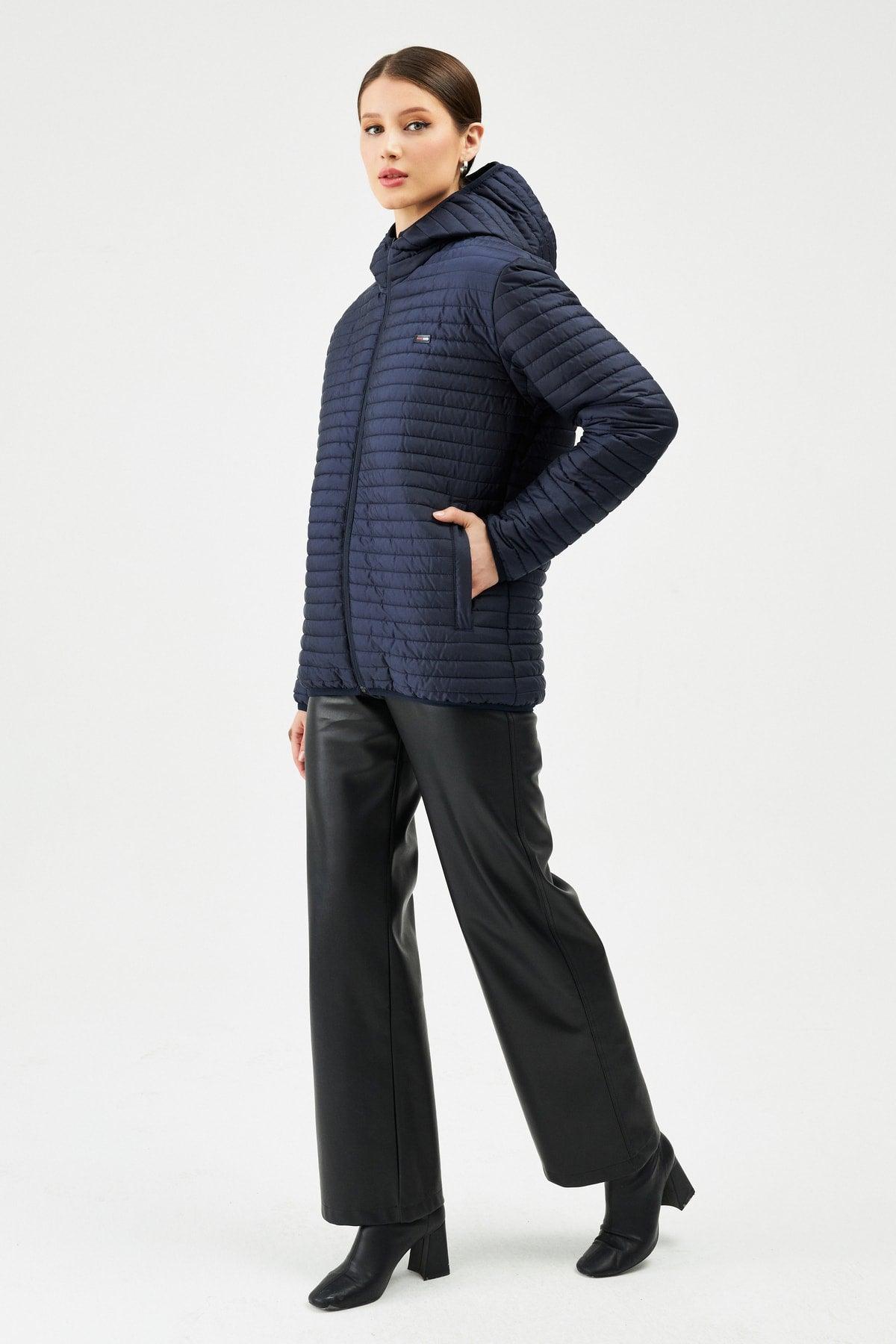 Women's Navy Blue Hooded Lined Water And Windproof Coat - Swordslife