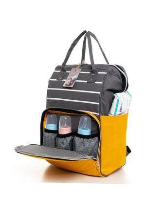 5 Piece Maternity Set (Baby Care Backpack, Hospital Exit, Chickpea Blanket, 10 Wipes And 3 Socks)