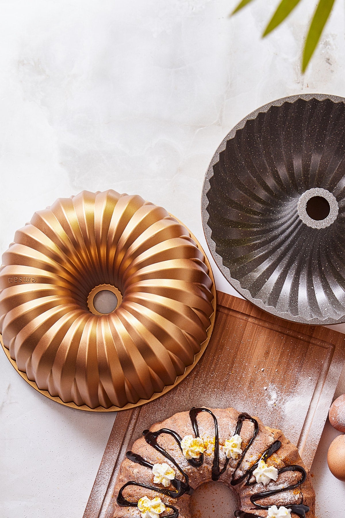Griss Hardstone 24 Cm Cast Cake Mold Gold