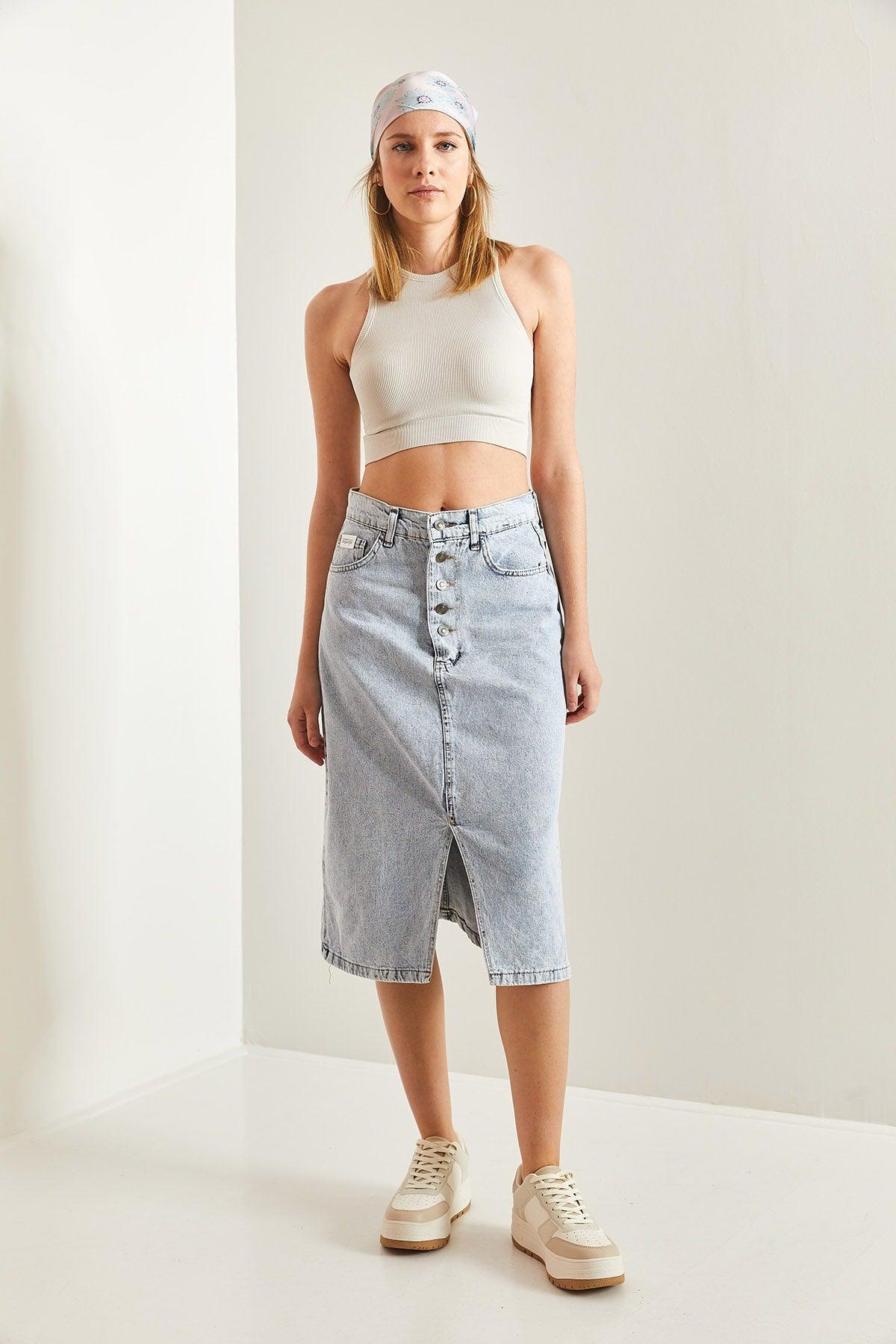 Women's Buttoned Straight Slit Denim Skirt - Swordslife