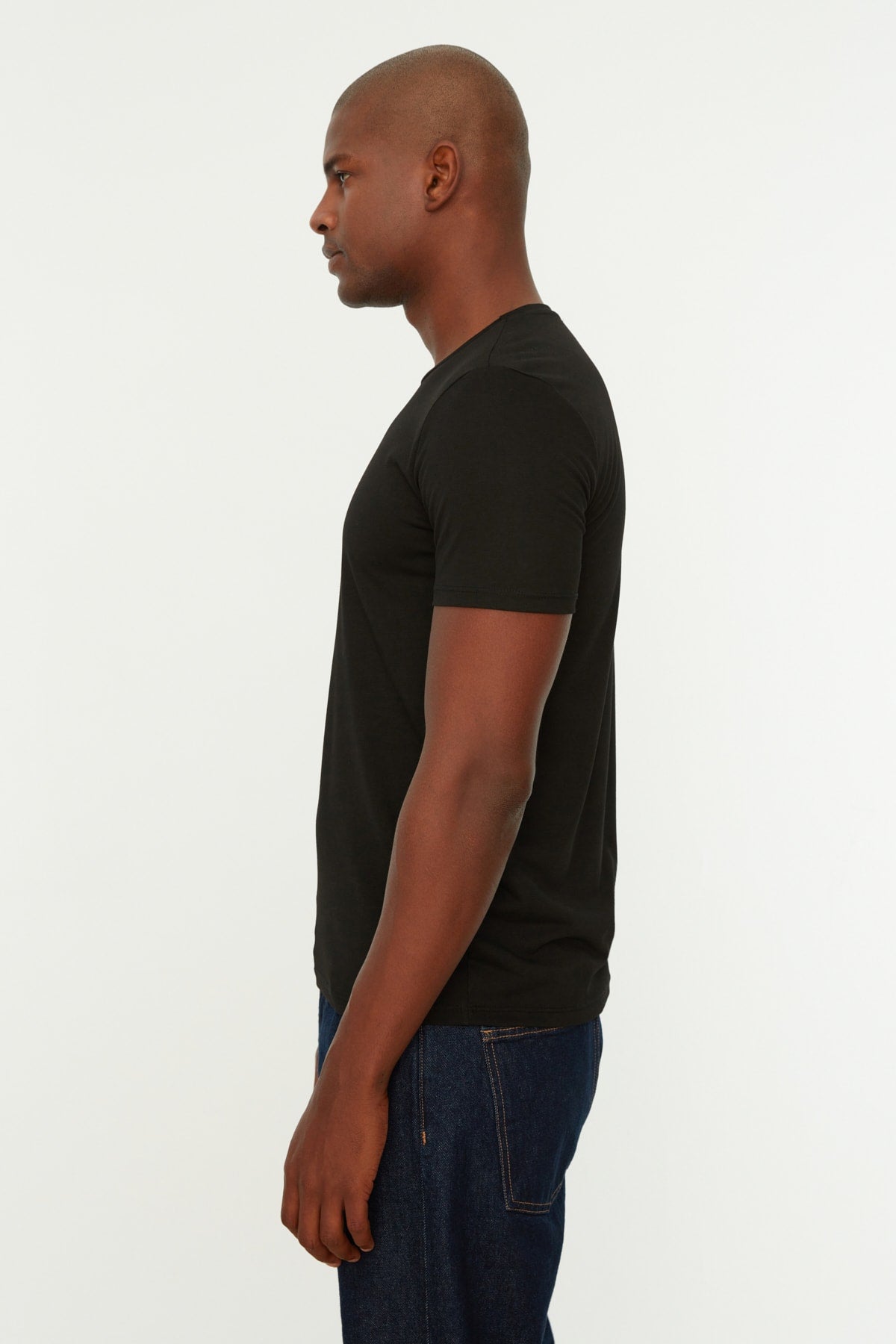 Black Men'S Basic Slim Crew Neck Short Sleeved T-Shirt Tmnss22Ts0270
