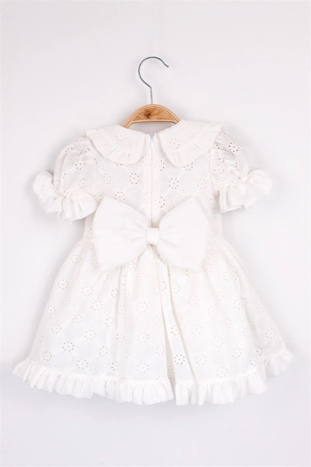 White Short Sleeve Baby Collar Back Ribbon Lined Scalloped Girl Special Occasion Birthday Dress