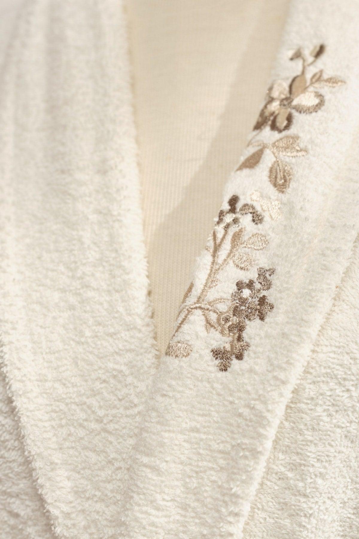 Flora Beige Embroidered Family Bathroom Set - Swordslife