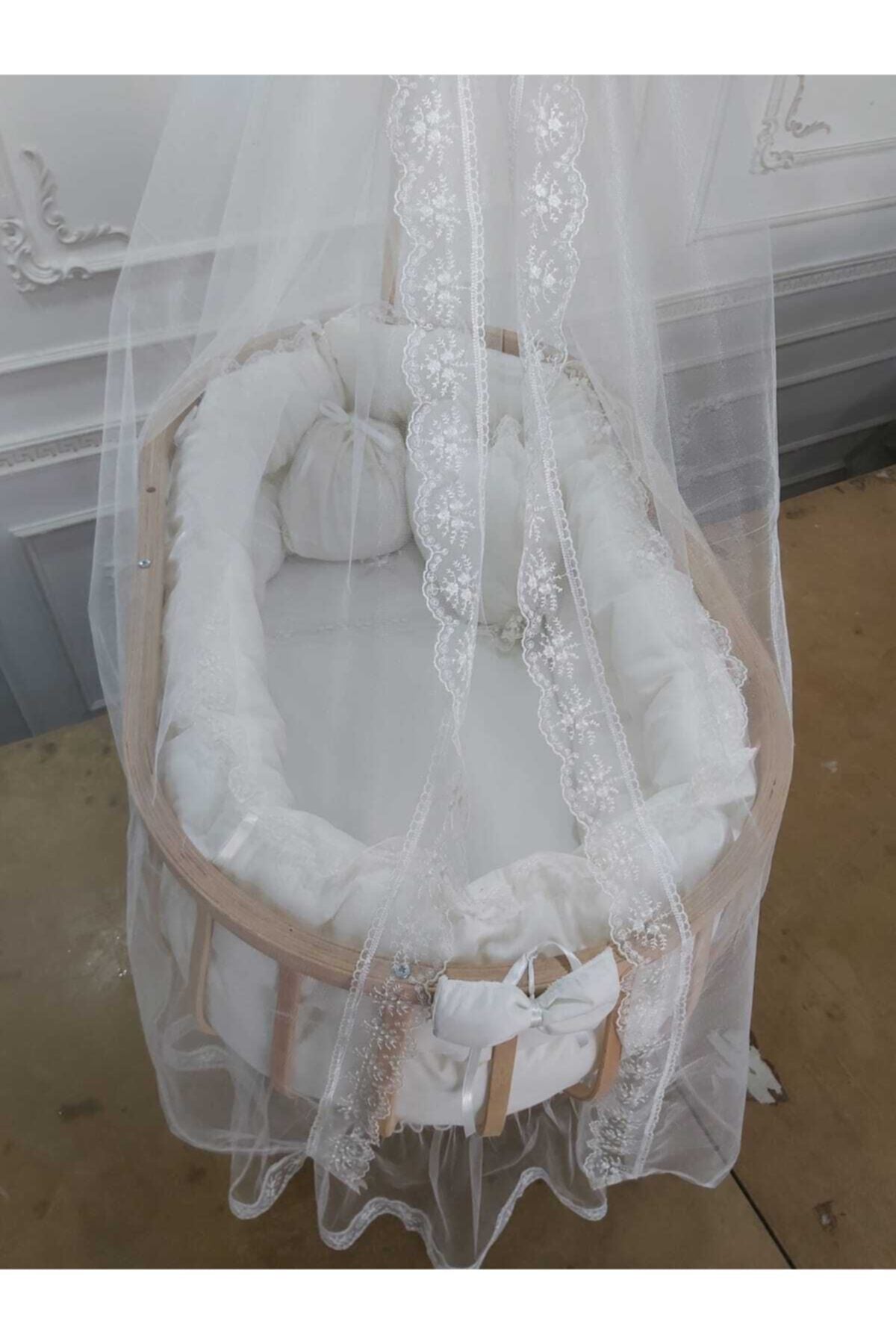 Cream Pufidik Basket Crib Bedding Set (Cradle Not Included)