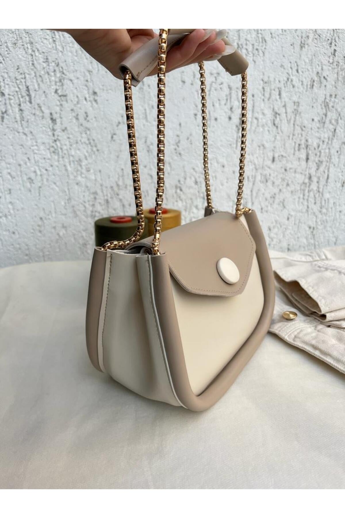 Women's Mink Cream Chain Baguette Bag