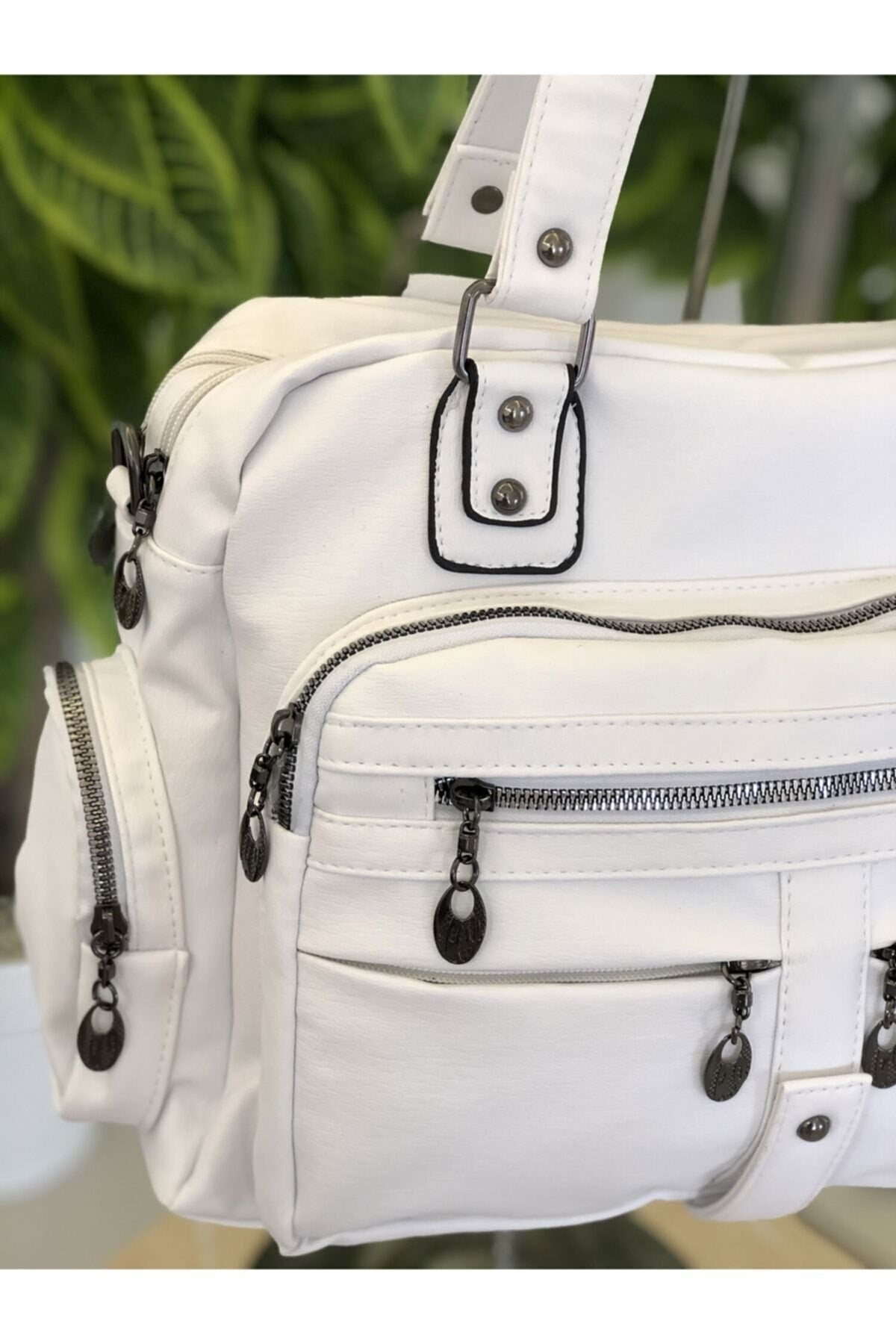 Women'S White Wash Leather Multi-Section Shoulder And Hand Bag