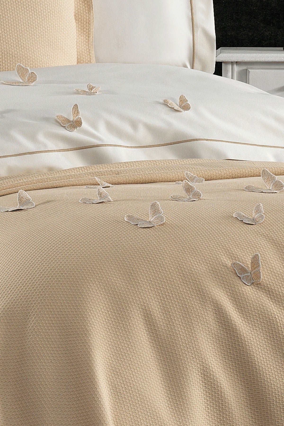 5 Pieces Elastic Bed Sheet 3D Butterfly Pattern Kids Room Cotton Single Beige Duvet Cover Set