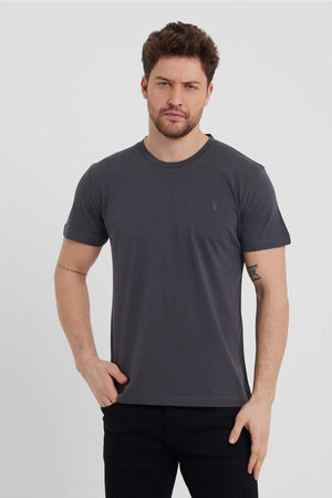 Standard Pattern Basic Crew Neck Embroidery Detail 5-Piece T-Shirt Pack