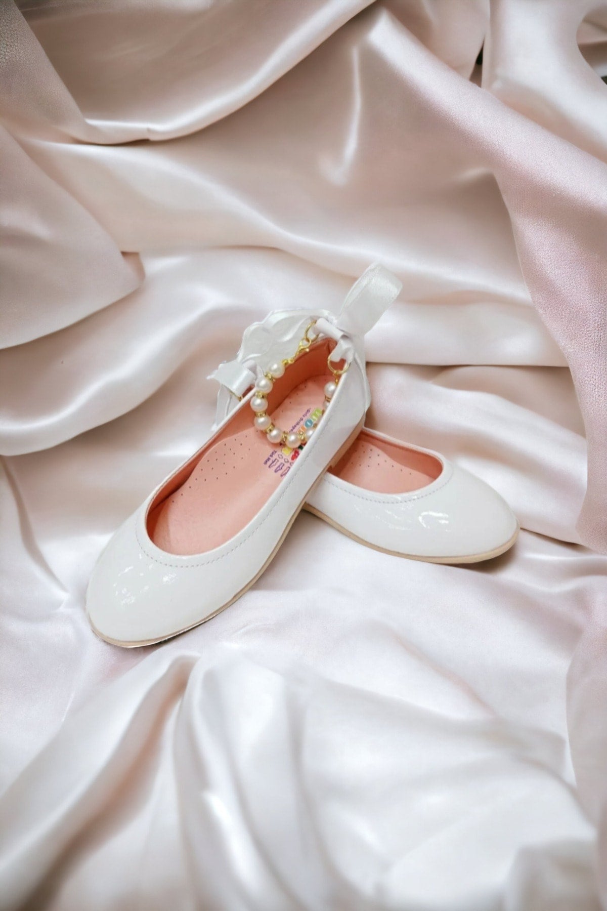 Girl's pearl flat ballet White patent leather