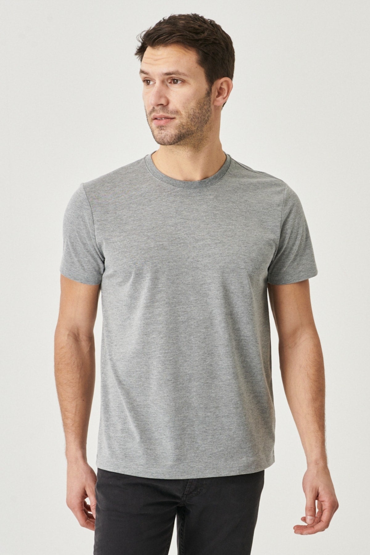 Men's Dark Gray Cotton Slim Fit Slim Fit Crew Neck Short Sleeved T-Shirt