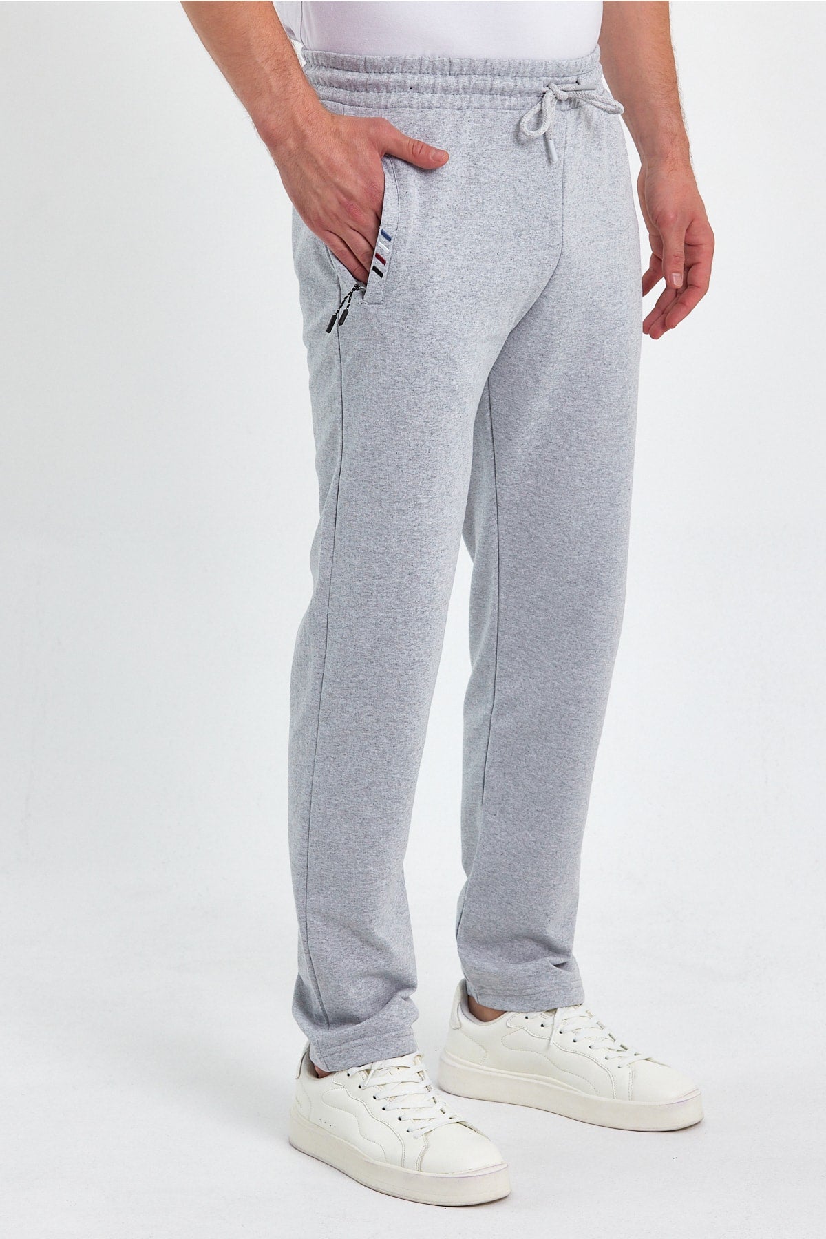 Gray Men'S Zipper Pocket Embroidery Detail Straight Leg Casual Fit Sweatpants