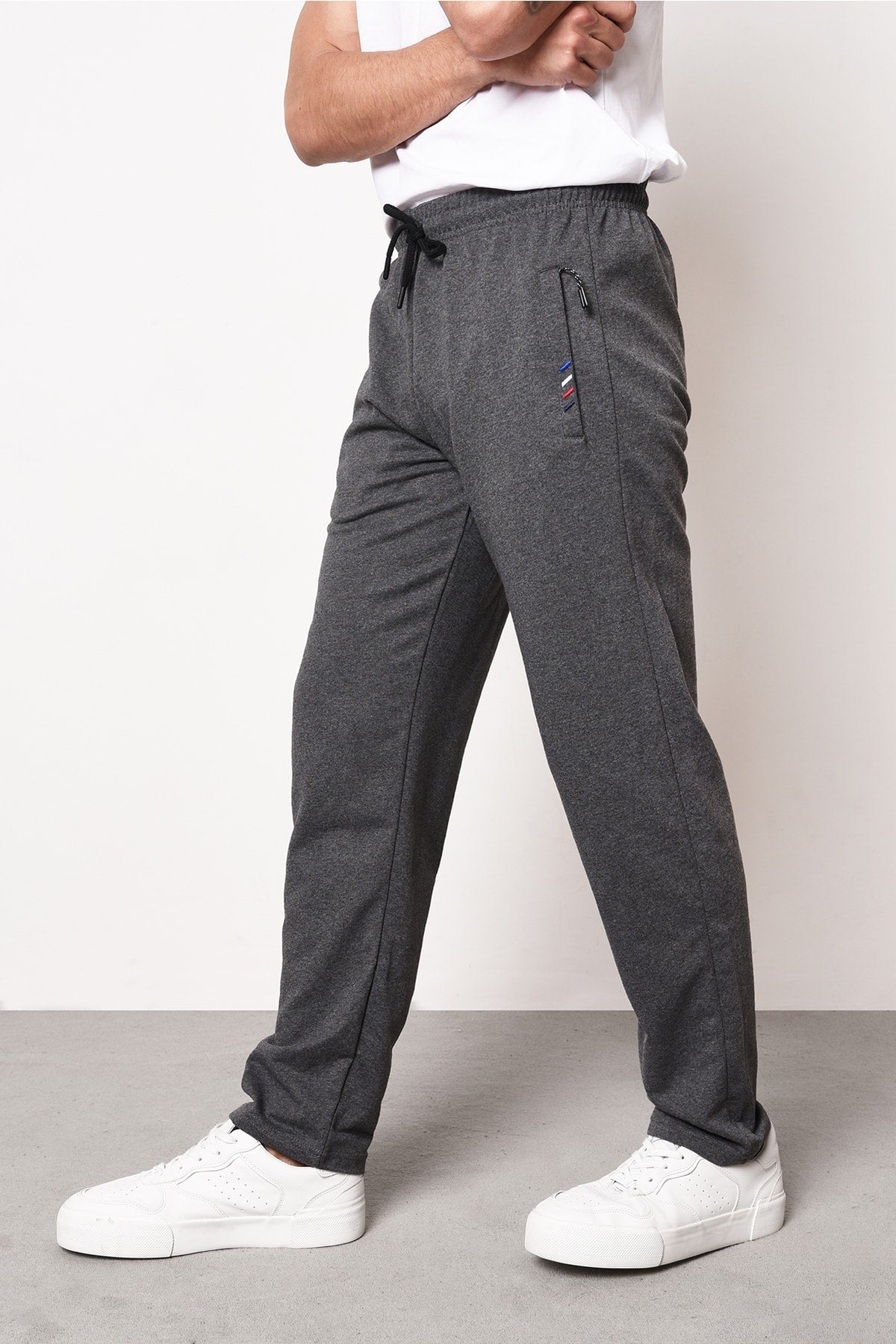 Men'S Zipper Pocket Embroidery Detail Straight Leg Comfortable Cut 3-Pack Sweatpants