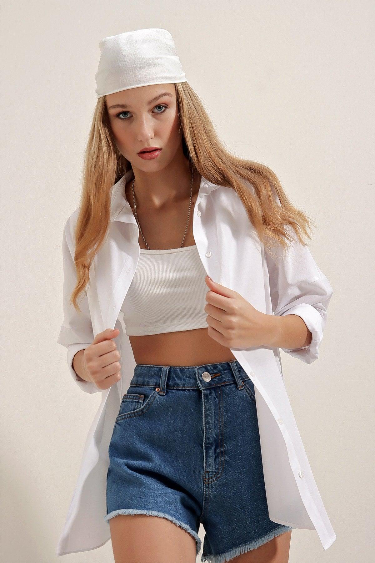 3900 Oversize Long Basic Shirt - White - Swordslife