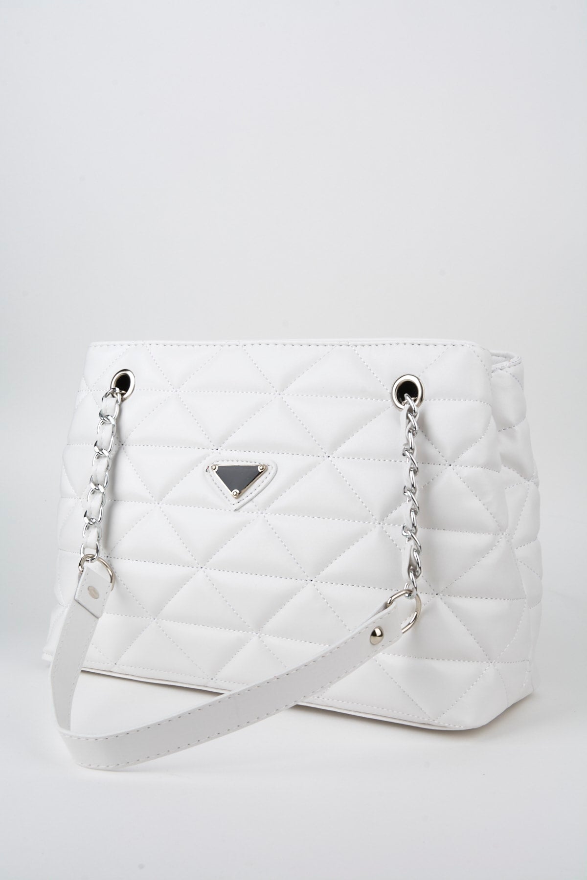 Crocos White Leather Quilted 3 Compartment Zipper Closure Lined Hand Arm And Shoulder Bag With Chain Strap