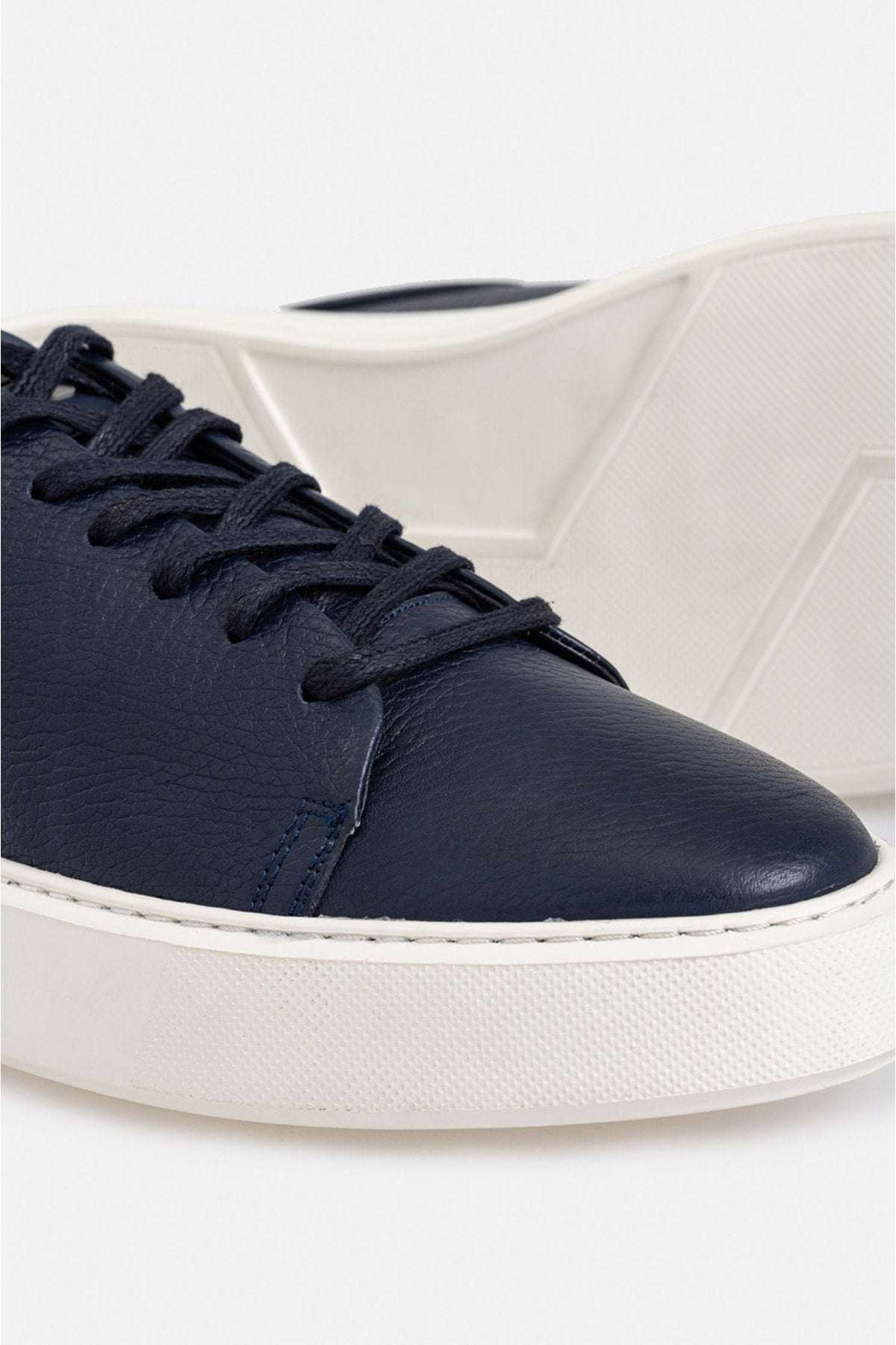 Men'S Navy Blue Sports Shoes A31Y8069