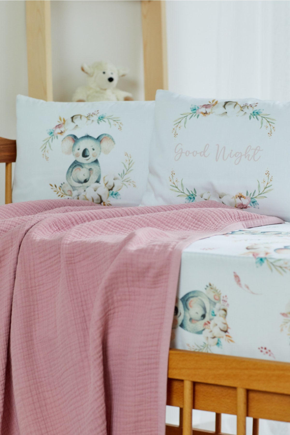 ORGANIC MUSLIN PICTURE AND COTTON SATIN BABY BEDDING - KOALA AND FLOWER THEMED