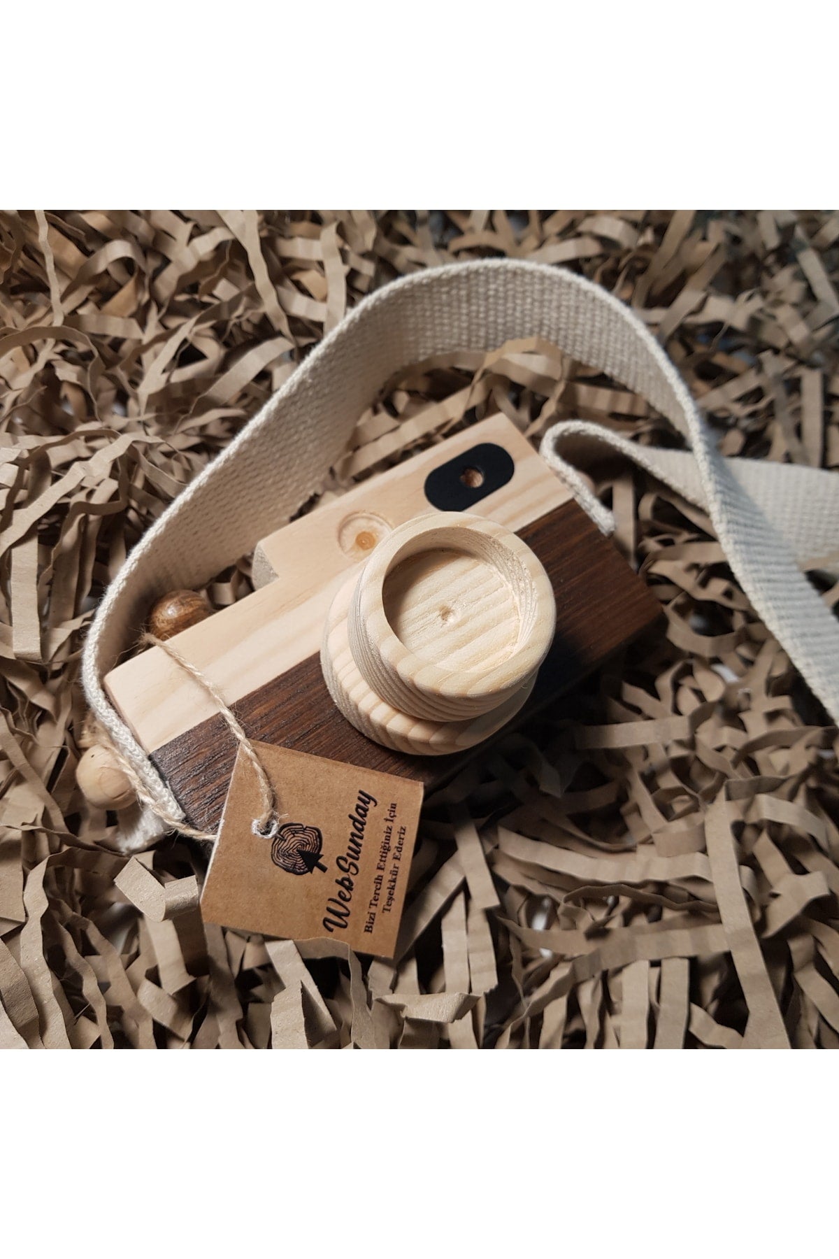 Wooden Toy Camera, Girl Boy 0 - 3 Years Old Gift Hanging Decorative Toy