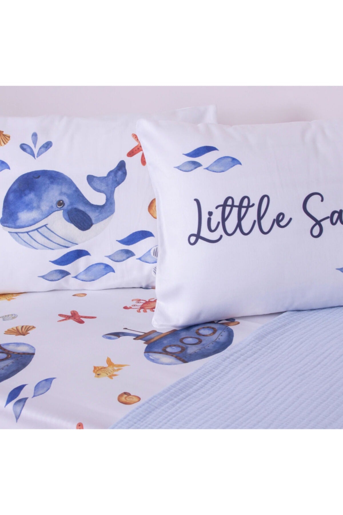 ORGANIC MUSLIN PICTURE AND COTTON SATIN BABY BEDDING - Whale AND SEA THEMED