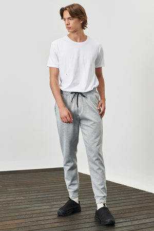Men'S Light Gray Melange Standard Fit Normal Cut Elastic Waist And Legs Comfortable Sports Sweatpants