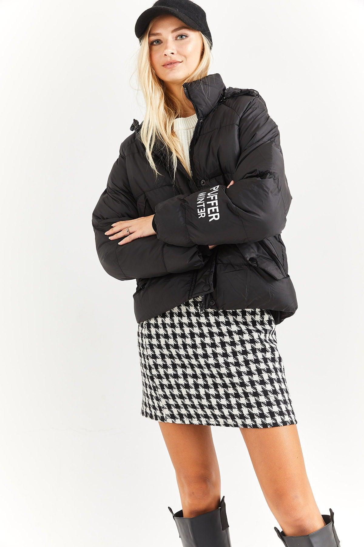 Women's Black Hooded Print Detail Down Jacket - Swordslife